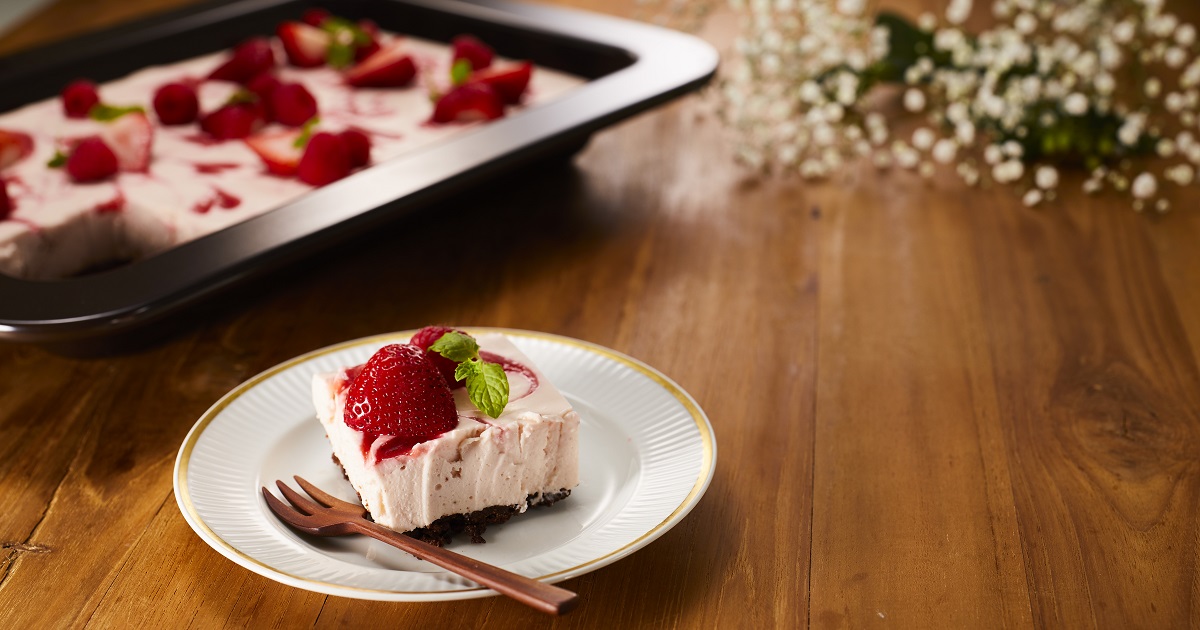 ベリーマーブルレアチーズケーキ | 東芝ライフスタイル株式会社