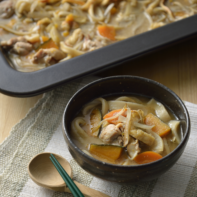 深皿でほうとう（画像）