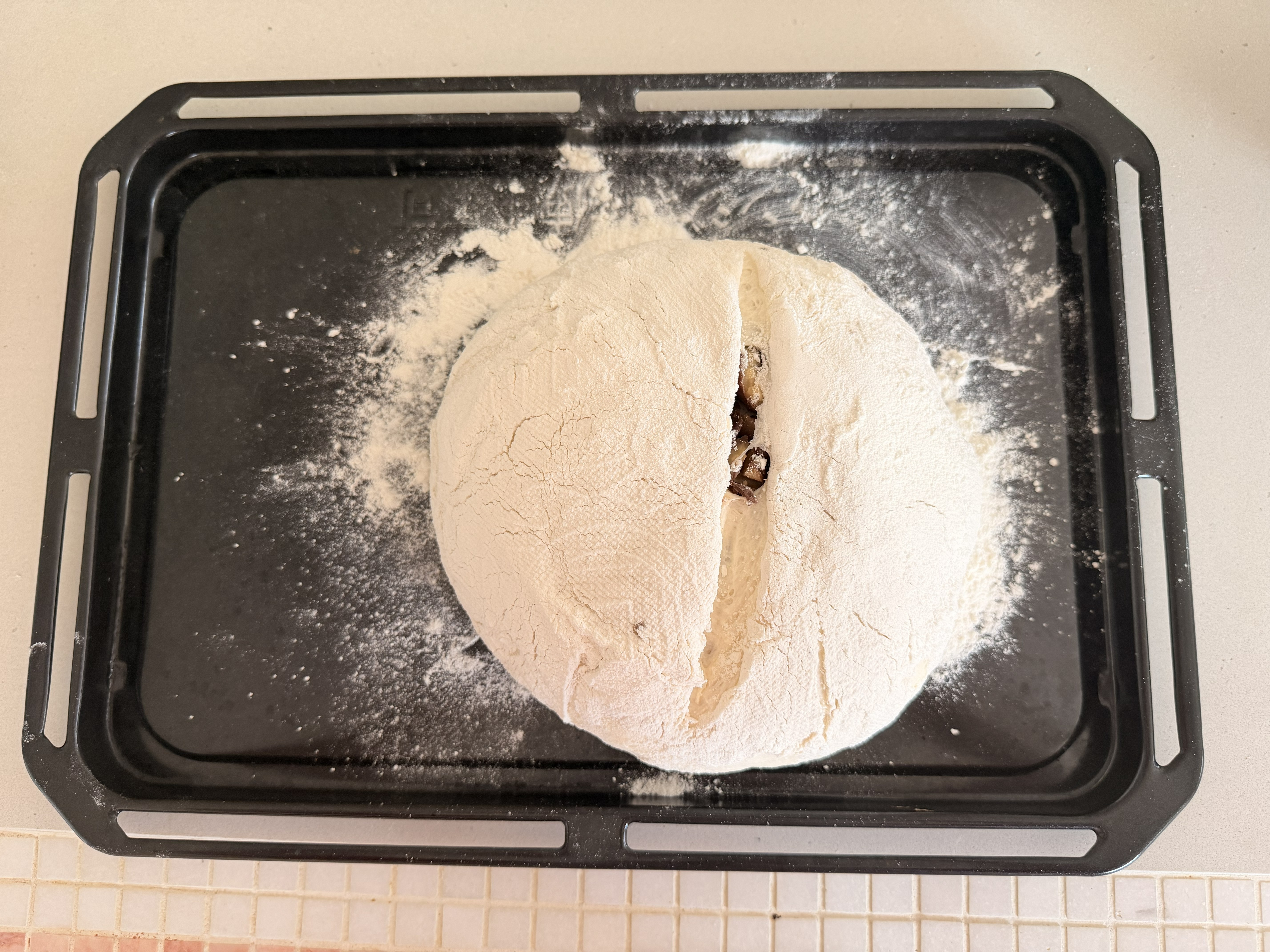 (甘栗チョコパン)工程 焼成前