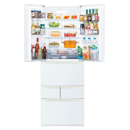 GR-W510FH EW色の冷蔵室扉が開いた商品カット