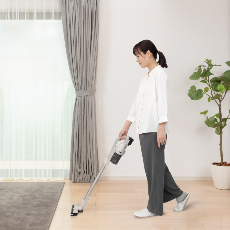 東芝コードレス掃除機(クリーナー) VC-CLW34 からみレス自走ヘッド
