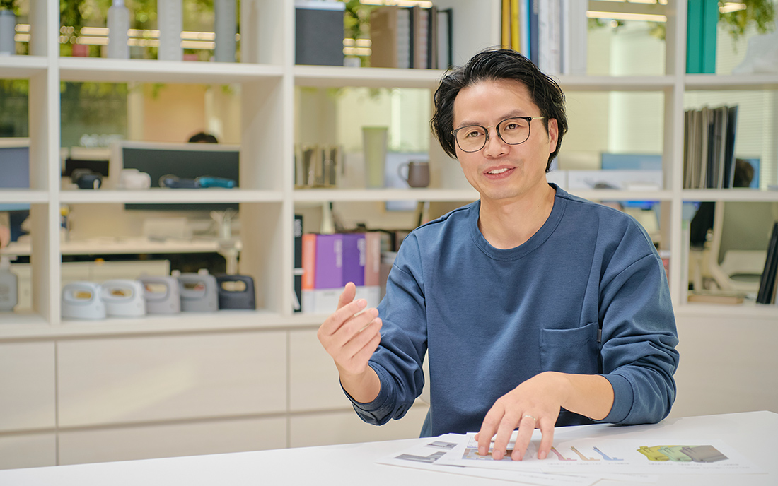 WORKS 冷蔵庫 - インタビュー風景