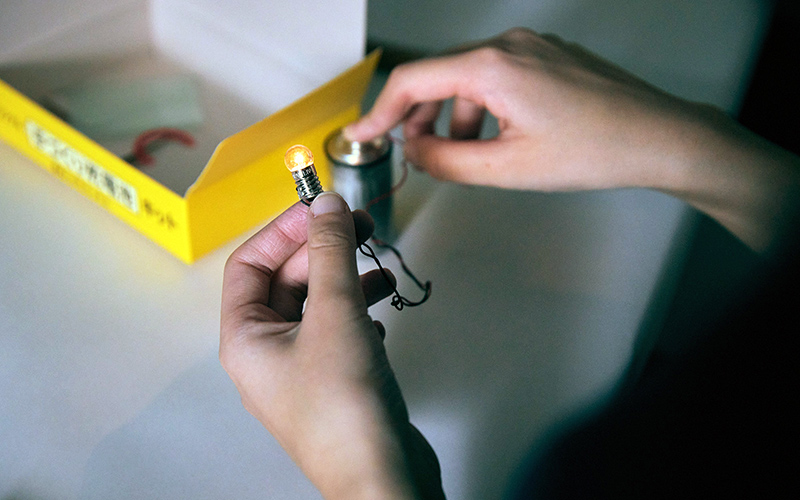 手づくり電池教室の様子