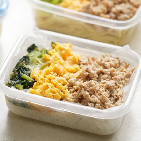 3色鶏そぼろ弁当